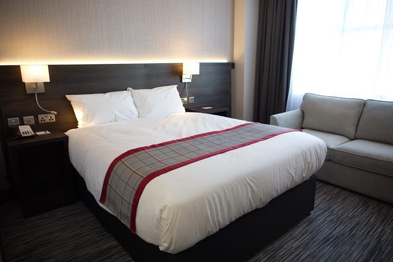 Ramada East Kilbride Hotel ภายนอก รูปภาพ